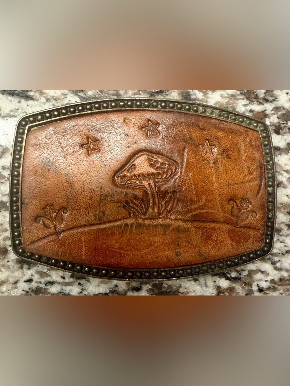 Vintage Alumaline 4108 | Embossed Leather Mushroom & Stars Belt Buckle | 1970s - Picture 6 of 7